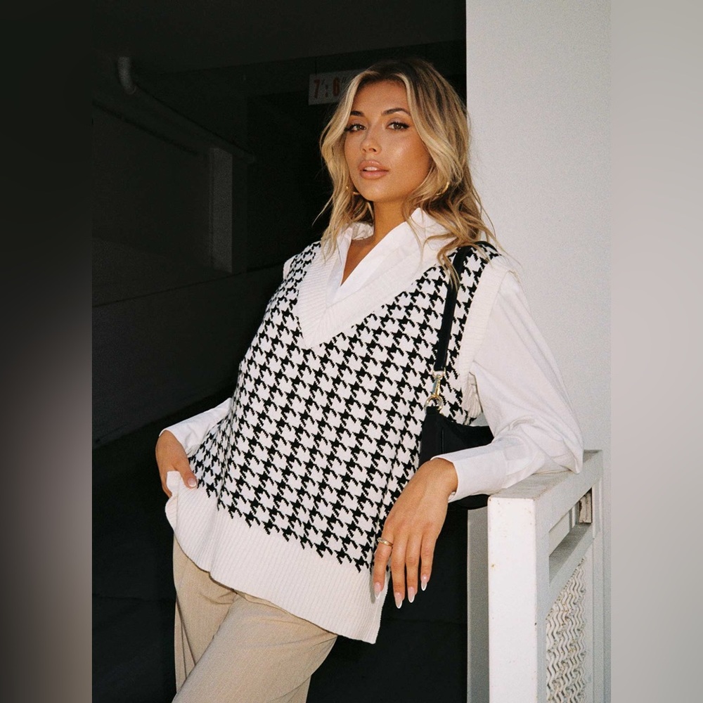 NWT Princess Polly Ashton Sweater Vest XS/S ✨ (SOLD OUT ONLINE)